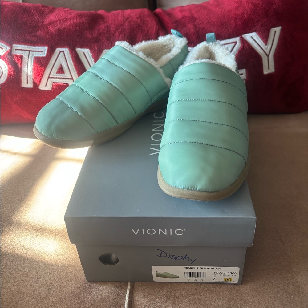 Vionic Light Green Quilted Slippers